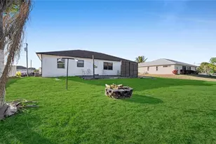 918 Acroft Ave, Lehigh Acres, FL 33971 - Photo 21