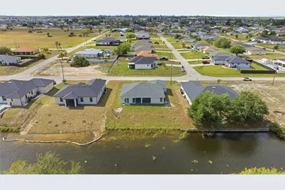 1725 NW 2nd St, Cape Coral, FL 33993 - Photo 41
