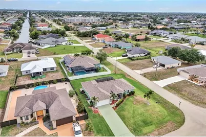 1718 SW 12th Ln, Cape Coral, FL 33991 - Photo 27