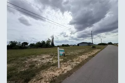 904 NE 20th St, Cape Coral, FL 33909 - Photo 1
