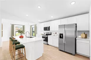 341 NE 14th St, Cape Coral, FL 33909 - Photo 5