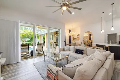 1059 Briarwood Blvd, Naples, FL 34104 - Photo 13