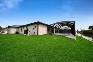 38 NE 8th Pl, Cape Coral, FL 33909 - Photo 41