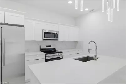 337 NE 13th St, Cape Coral, FL 33909 - Photo 7