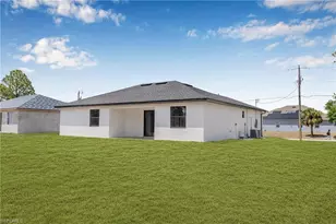 618 Raintree St E, Lehigh Acres, FL 33974 - Photo 5