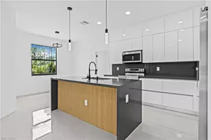 618 Raintree St E, Lehigh Acres, FL 33974 - Photo 25