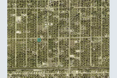 1307 W 13th St, Lehigh Acres, FL 33972 - Photo 5