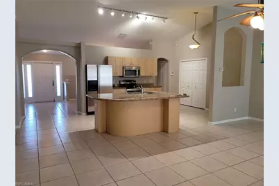 1702 NE 33rd St, Cape Coral, FL 33909 - Photo 9