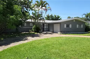 1530 Passaic Ave, Fort Myers, FL 33901 - Photo 3