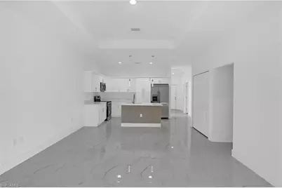 747 Newell St E, Lehigh Acres, FL 33974 - Photo 7