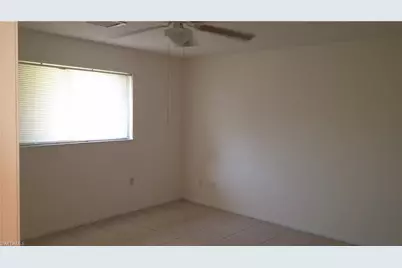 906 SE 19th Ln, Cape Coral, FL 33990 - Photo 15