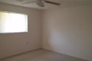 906 SE 19th Ln, Cape Coral, FL 33990 - Photo 15