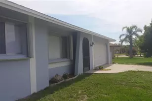 906 SE 19th Ln, Cape Coral, FL 33990 - Photo 3