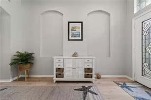 408 Delwood Breck St, Ruskin, FL 33570 - Photo 9