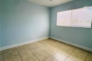 1406 SE 2nd Pl, Cape Coral, FL 33990 - Photo 9