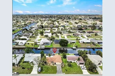 1412 SE 11th Pl, Cape Coral, FL 33990 - Photo 17
