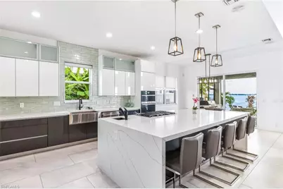 2418 SE 28th St, Cape Coral, FL 33904 - Photo 15