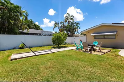 1437 Vendome Ct, Cape Coral, FL 33904 - Photo 35