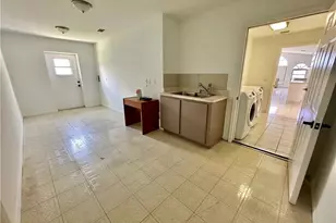 1922 SE 10th Pl, Cape Coral, FL 33990 - Photo 27