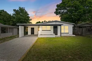 2215 South St, Fort Myers, FL 33901 - Photo 1