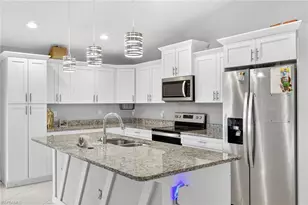 872 Carbon St E, Lehigh Acres, FL 33974 - Photo 7