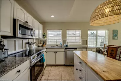 2589 Bayshore Dr, Matlacha, FL 33993 - Photo 19