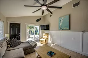 2589 Bayshore Dr, Matlacha, FL 33993 - Photo 11