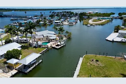 2589 Bayshore Dr, Matlacha, FL 33993 - Photo 43