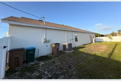 1129 NW 20th Ave, Cape Coral, FL 33993 - Photo 5
