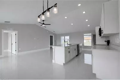 111 NW 19th Pl, Cape Coral, FL 33993 - Photo 3