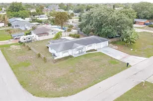 220 Punta Alta Ct, Lehigh Acres, FL 33936 - Photo 37