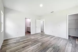 912 Anthony St E, Lehigh Acres, FL 33974 - Photo 7