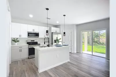 912 Anthony St E, Lehigh Acres, FL 33974 - Photo 3