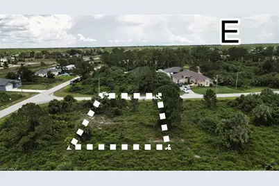 752 Gallo Ave S, Lehigh Acres, FL 33974 - Photo 1