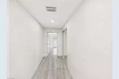 567 13th St N, Naples, FL 34102 - Photo 9