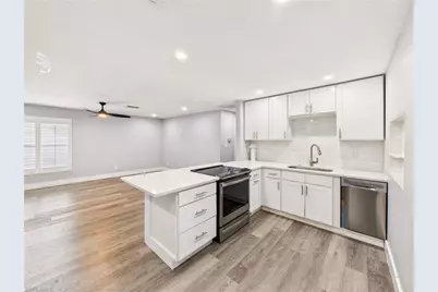 567 13th St N, Naples, FL 34102 - Photo 3