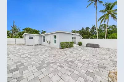 567 13th St N, Naples, FL 34102 - Photo 21