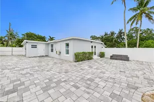 567 13th St N, Naples, FL 34102 - Photo 21