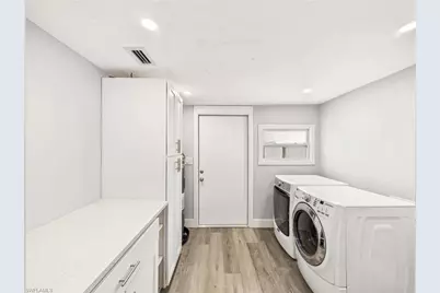 567 13th St N, Naples, FL 34102 - Photo 7