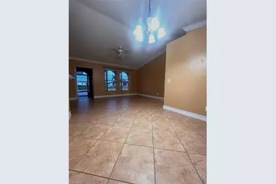 1045 NE 40th Ter, Cape Coral, FL 33909 - Photo 5