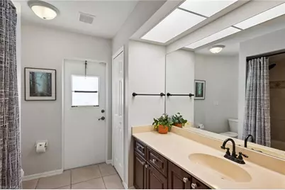 519 NE 19th Ter, Cape Coral, FL 33909 - Photo 21