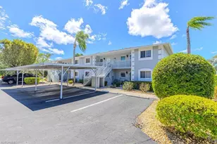 8180 Summerlin Village Cir, Fort Myers, FL 33919 - Photo 15