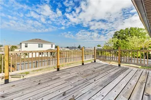 906 NE 2nd Ave, Cape Coral, FL 33909 - Photo 29
