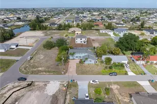 906 NE 2nd Ave, Cape Coral, FL 33909 - Photo 7