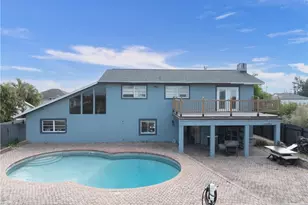 906 NE 2nd Ave, Cape Coral, FL 33909 - Photo 9