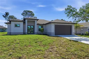 431 Palmyra Ave, Lehigh Acres, FL 33974 - Photo 7