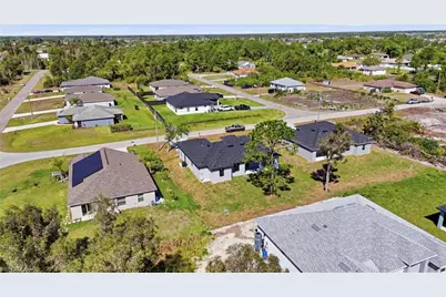 431 Palmyra Ave, Lehigh Acres, FL 33974 - Photo 43