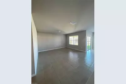 1437 NW 31st Pl, Cape Coral, FL 33993 - Photo 5