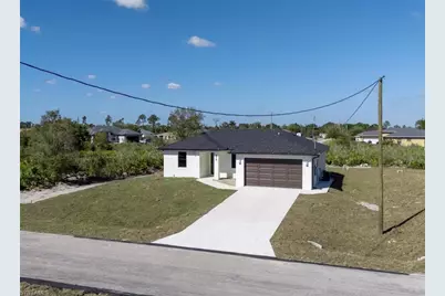 372 Chalet Ave S, Lehigh Acres, FL 33974 - Photo 5