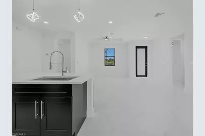 372 Chalet Ave S, Lehigh Acres, FL 33974 - Photo 25